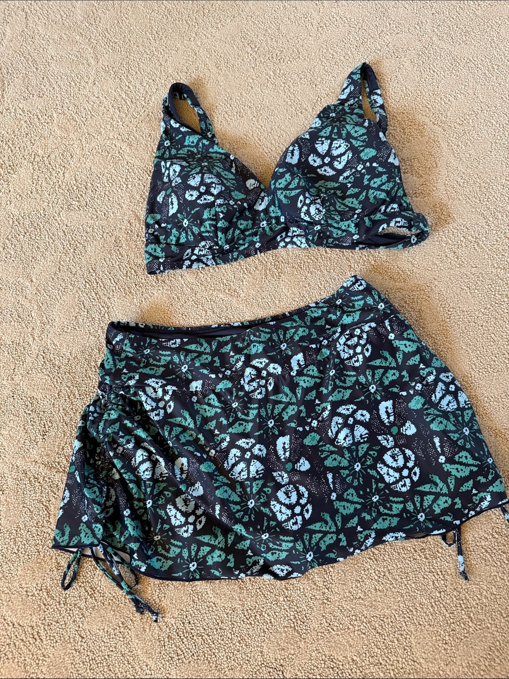 Two-Piece Women's Sleep Set - Black with Teal Floral